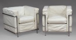 Lote 234: PAR DE SILLONES DISEÑO DE LE CORBUSIER. PAR DE SILLONES DISEÑO DE LE CORBUSIER.