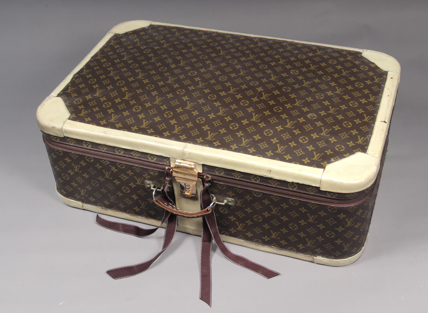  VALIJA FRANCESA ORIGINAL DE LOUIS VUITTON.