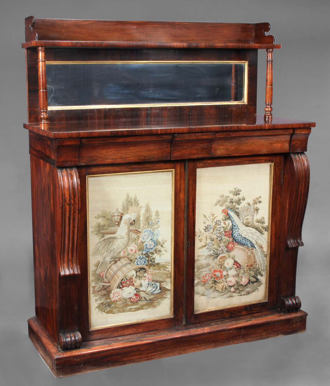  ANTIGUO MUEBLE INGLES DE ARRIMO SIGLO XIX. 