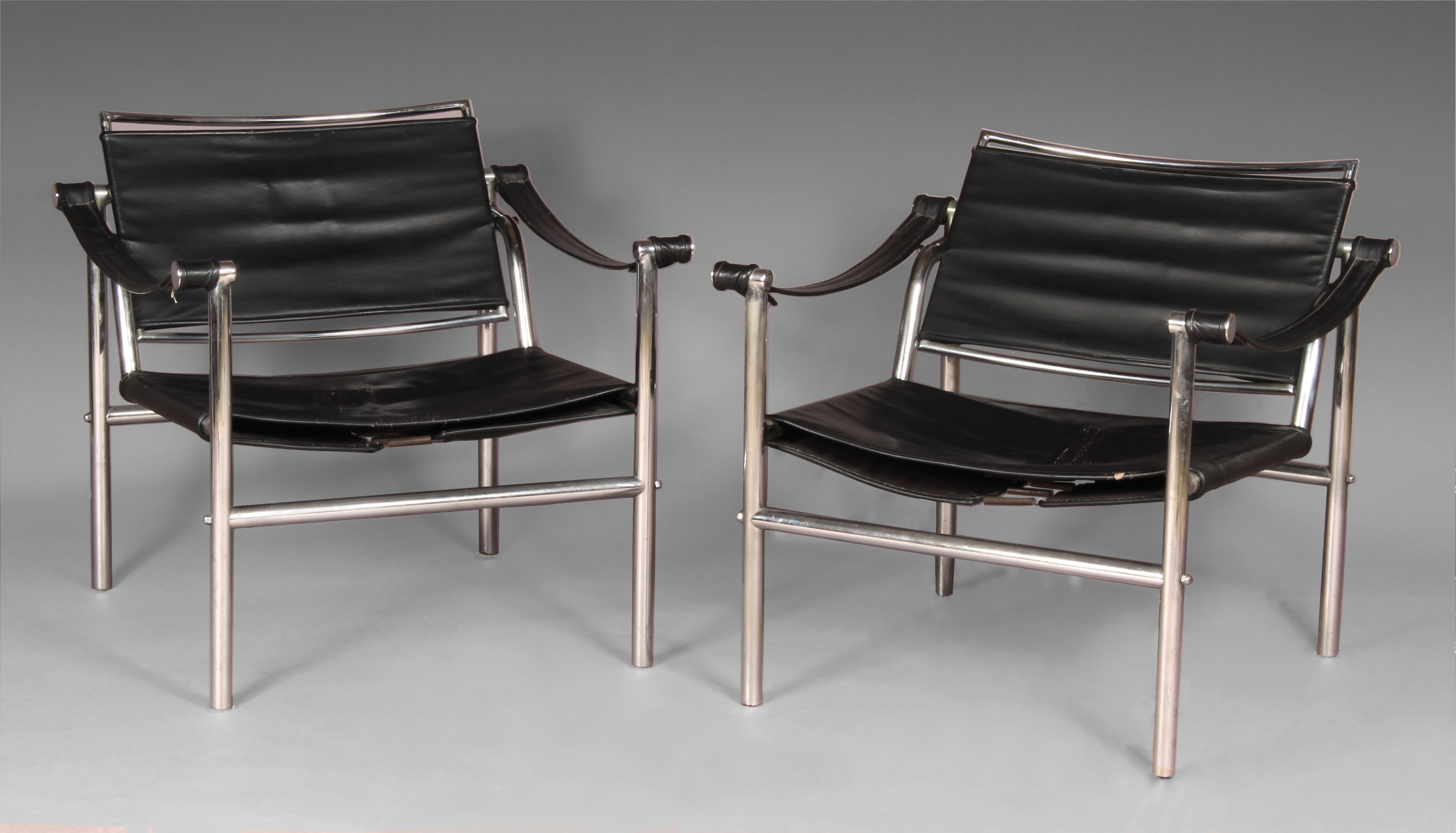  PAR DE SILLONES DE DISEÑO MARCEL BREUER.