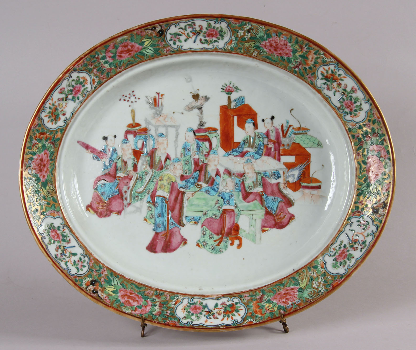  FUENTE DE ANTIGUA PORCELANA CHINA DE CANTON. 