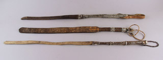 Lotes 481, 492 y 474: 
																		ANTIGUO REBENQUE CRIOLLO DEL SIGLO XIX. 
																		ANTIGUO REBENQUE CRIOLLO DEL SIGLO XIX. 
																		ANTIGUO REBENQUE ESTILO PAMPA DEL SIGLO XIX.