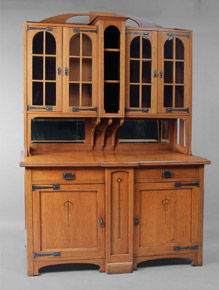 Lote 134: ANTIGUO MUEBLE ESCOCES ART & CRAFT SIGLO XIX.  ANTIGUO MUEBLE ESCOCES ART & CRAFT SIGLO XIX. 