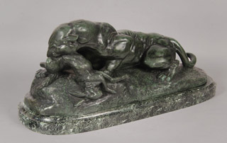 Lote 302: BARYE, Antoine Louis 'JAGUAR DÉVORANT UN LIÈVRE' 