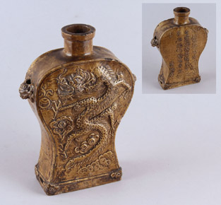 Lote 357: ANTIGUO VASO DE ALFARERIA CHINA ESMALTADA. ANTIGUO VASO DE ALFARERIA CHINA ESMALTADA.