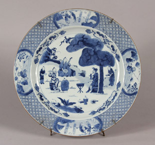 Lote 350: GRAN PLATO DE PORCELANA CHINA SIGLO XIX. GRAN PLATO DE PORCELANA CHINA SIGLO XIX.