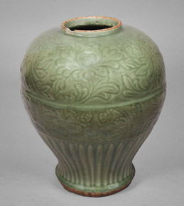 Lote 312: GRAN VASO 'LONGQUAN' CHINO DE GRES APORCELANADO CELADON.  GRAN VASO 'LONGQUAN' CHINO DE GRES APORCELANADO CELADON. 