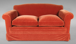 Lote 199: SOFA CONFORTABLE PARA DOS CUERPOS. SOFA CONFORTABLE PARA DOS CUERPOS.