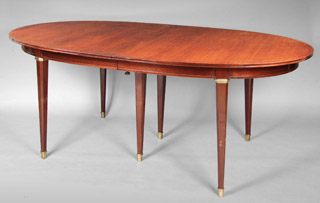 Lote 160: MESA DE ESTILO FRANCES DE LA CASA JANSEN PARA COMEDOR. MESA DE ESTILO FRANCES DE LA CASA JANSEN PARA COMEDOR.