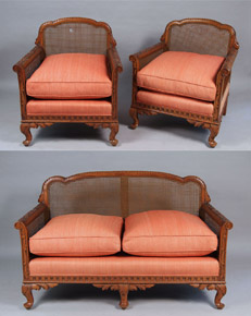 Lote 175: SOFA Y DOS SILLONES DE ESTILO INGLES.  SOFA Y DOS SILLONES DE ESTILO INGLES. 