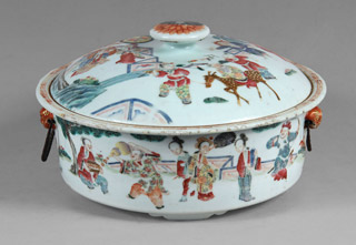Lote 491: ANTIGUA GUISERA DE PORCELANA COMPAÑIA DE INDIAS . ANTIGUA GUISERA DE PORCELANA COMPAÑIA DE INDIAS .