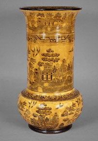Lote 542: GRAN VASO DE LOZA INGLESA DOULTON BURSLEM.  GRAN VASO DE LOZA INGLESA DOULTON BURSLEM. 