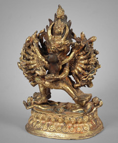 Lote 331: ANTIGUA FIGURA TIBETANA MAHAKALA DE BRONCE DORADO. ANTIGUA FIGURA TIBETANA MAHAKALA DE BRONCE DORADO.