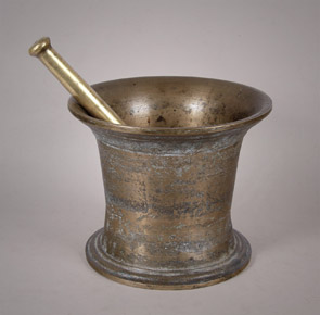Lote 461: GRAN MORTERO DE BRONCE FUNDIDO.  GRAN MORTERO DE BRONCE FUNDIDO. 