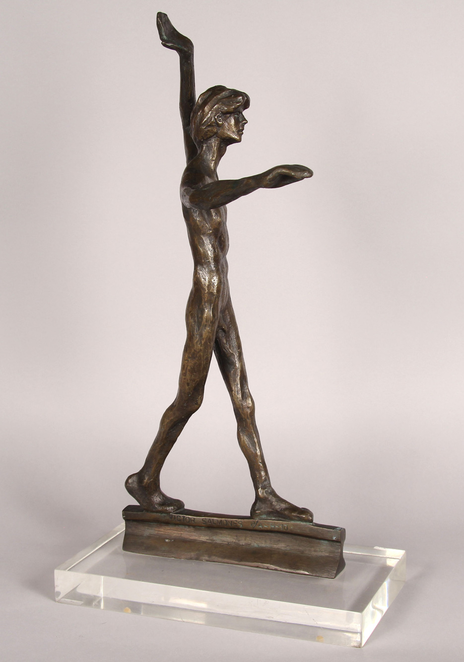 SALMONES, Victor 'FIGURA' 