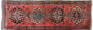 Lote 278: ALFOMBRA CAMINO KAZAK DE LANA TEJIDA A MANO.  ALFOMBRA CAMINO KAZAK DE LANA TEJIDA A MANO. 