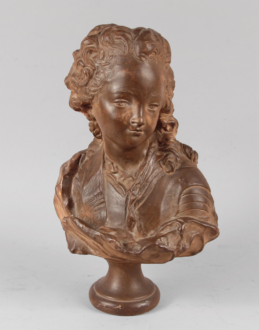  BUSTO FRANCES DE TERRACOTA PATINADA.