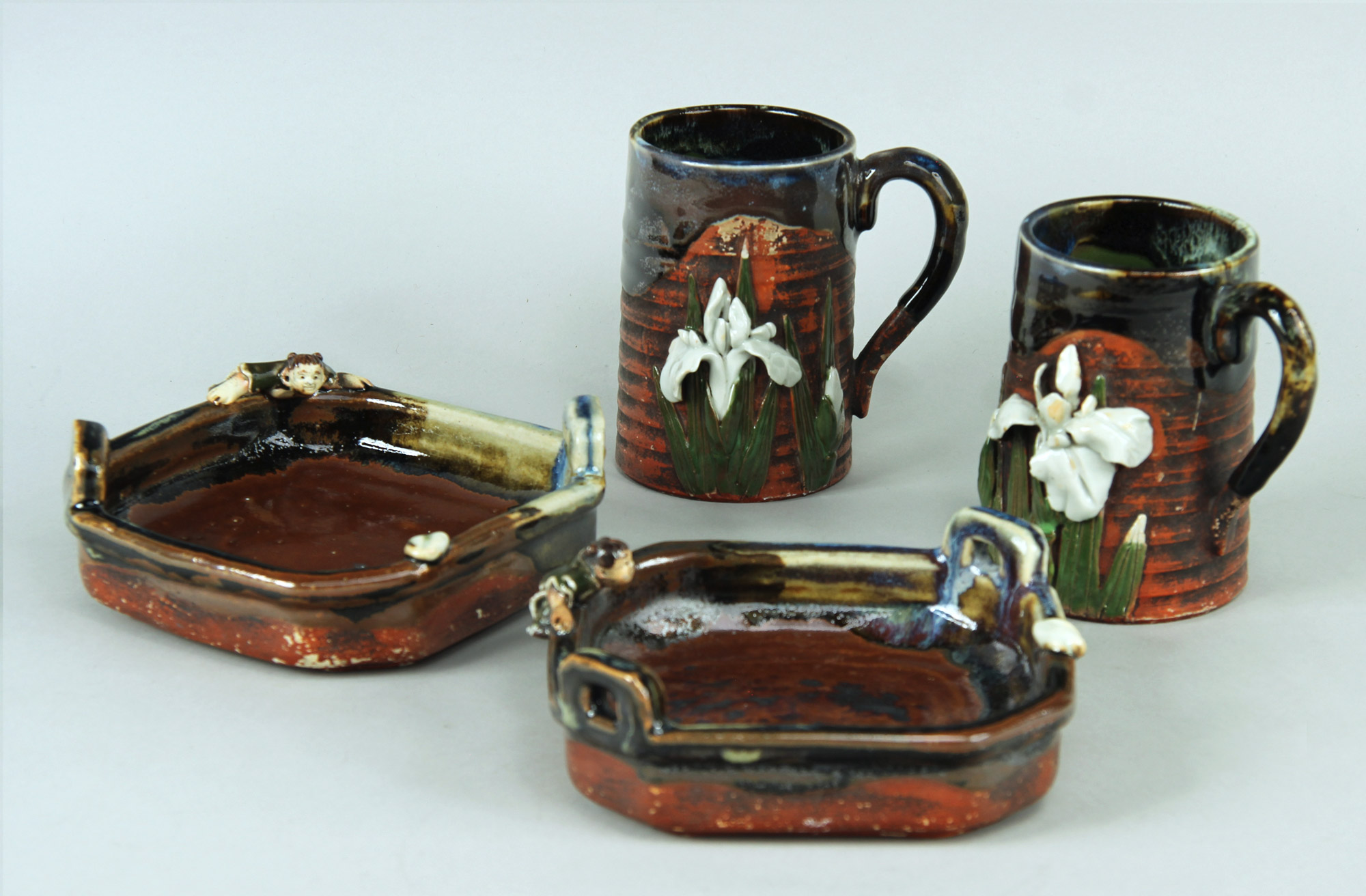  DOS JARROS Y DOS CUENCOS DE CERAMICA JAPONESA SUMIDA GAWA.