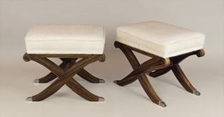 Lote 189: PAR DE BANQUETAS ESTILO FRANCES ART DECO.  PAR DE BANQUETAS ESTILO FRANCES ART DECO. 