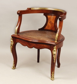 Lote 260: ANTIGUO SILLON FRANCES DE ESTILO LUIS XV PARA ESCRITORIO.  ANTIGUO SILLON FRANCES DE ESTILO LUIS XV PARA ESCRITORIO. 