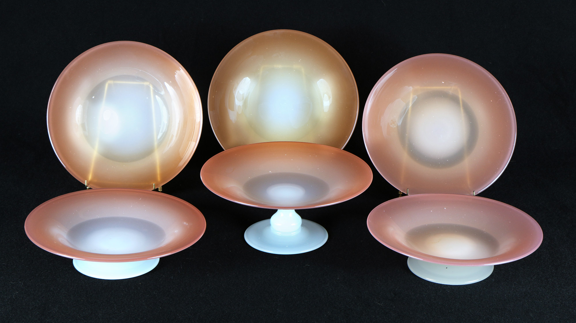  CONJUNTO DE VIDRIO ARTISTICO DE MURANO PARA MESA.