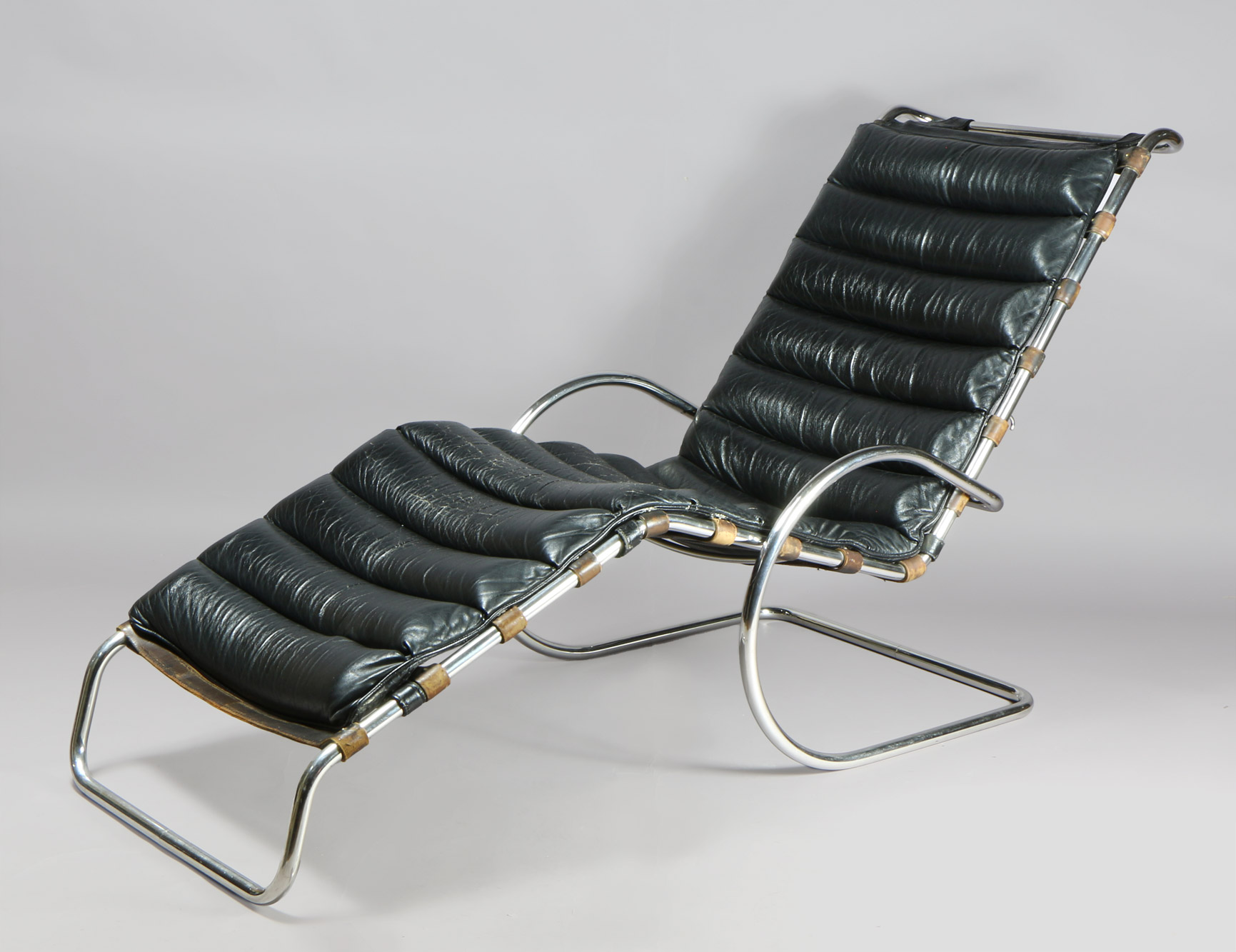  CHAISE LONGUE ITALIANO DISEÑO DE MIES VAN DER ROHE.