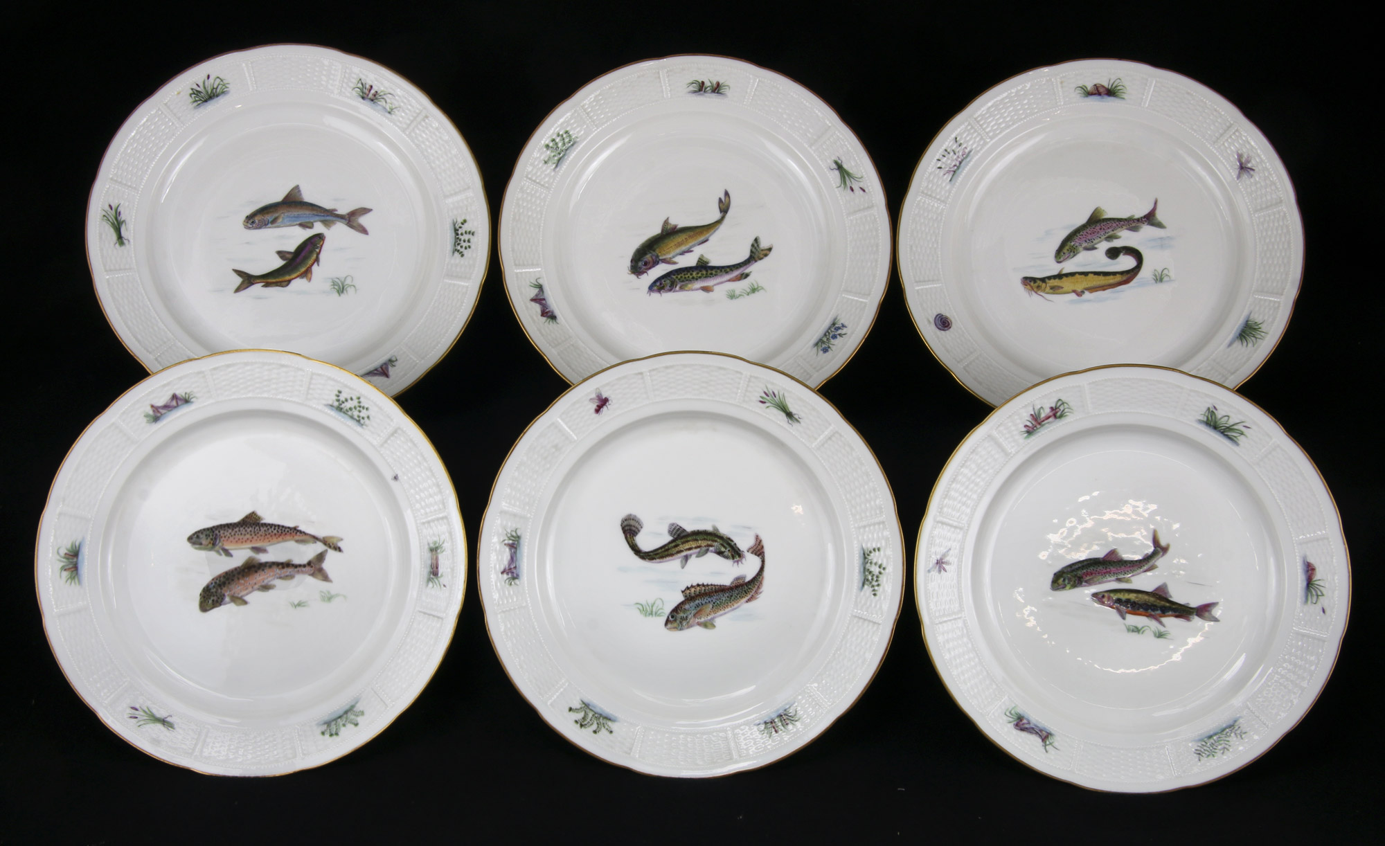  DOCE PLATOS DE PORCELANA ALEMANA NYMPHENBURG PARA COMIDA. 
